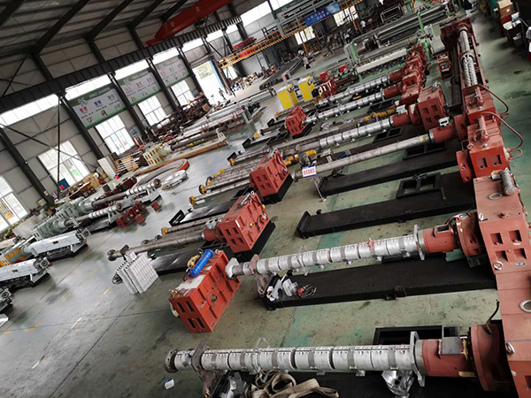 熔噴布擠出機